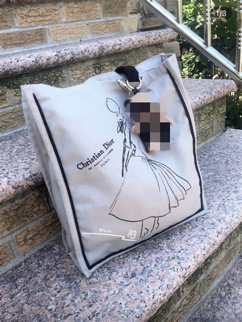 dior v&a bag